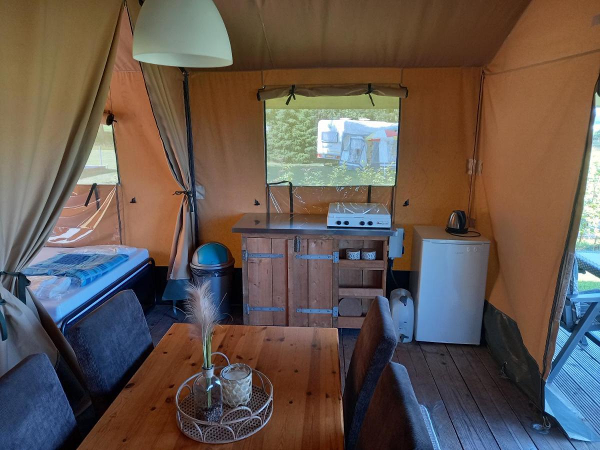 Comfort Safaritent 6 Pers En Mini Camping Zwiggelte Экстерьер фото